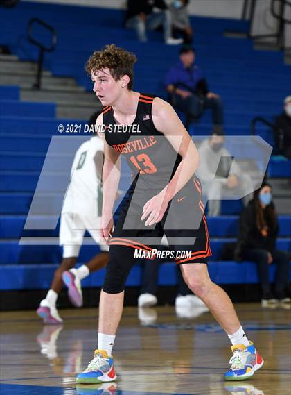 Thumbnail 3 in Roseville vs. Rodriguez (Les Curry Invitational) photogallery.