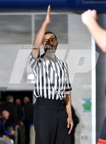 Thumbnail 2 in Roseville vs. Rodriguez (Les Curry Invitational) photogallery.