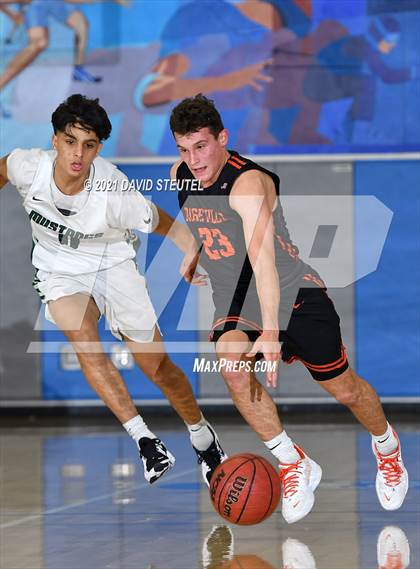 Thumbnail 1 in Roseville vs. Rodriguez (Les Curry Invitational) photogallery.