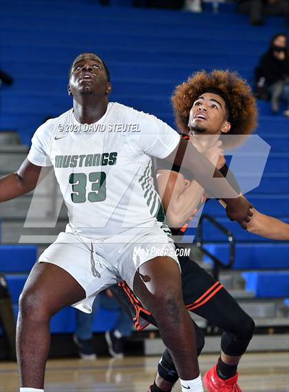 Thumbnail 2 in Roseville vs. Rodriguez (Les Curry Invitational) photogallery.