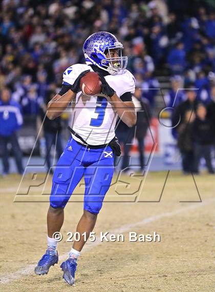 Thumbnail 3 in La Habra @ Camarillo (CIF SoCal Regional 2-AA Division Final) photogallery.