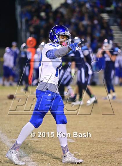 Thumbnail 1 in La Habra @ Camarillo (CIF SoCal Regional 2-AA Division Final) photogallery.