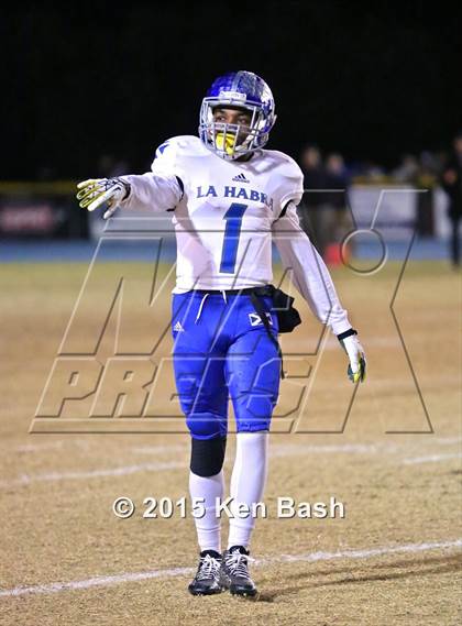 Thumbnail 2 in La Habra @ Camarillo (CIF SoCal Regional 2-AA Division Final) photogallery.