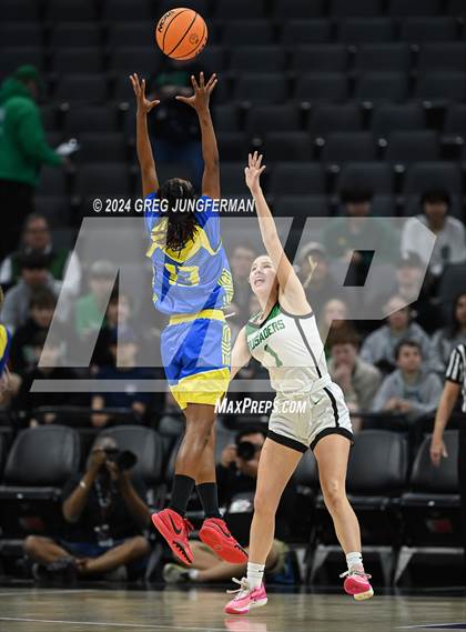 Thumbnail 2 in Grossmont @ St. Bernard's (CIF State D4 Final) photogallery.