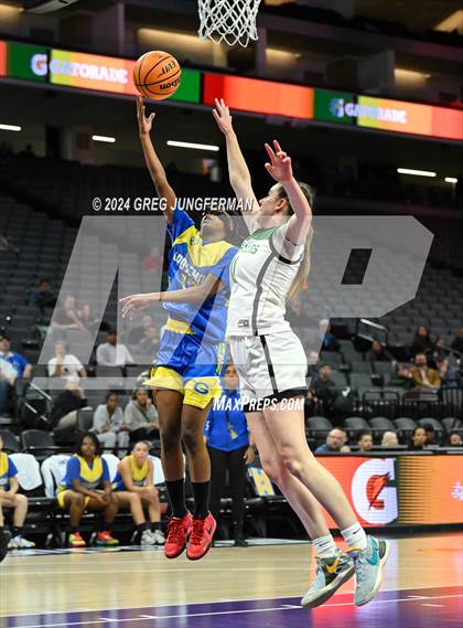 Thumbnail 3 in Grossmont @ St. Bernard's (CIF State D4 Final) photogallery.