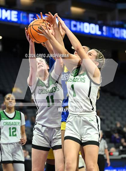 Thumbnail 3 in Grossmont @ St. Bernard's (CIF State D4 Final) photogallery.