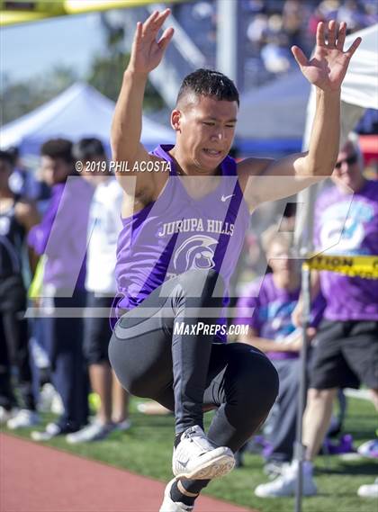 Thumbnail 3 in Covina Invitational  photogallery.