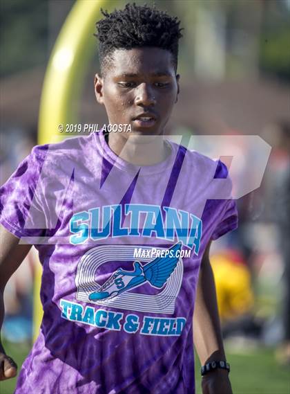 Thumbnail 1 in Covina Invitational  photogallery.