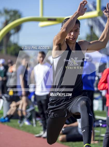 Thumbnail 3 in Covina Invitational  photogallery.