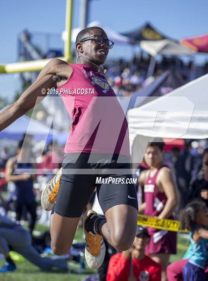 Thumbnail 2 in Covina Invitational  photogallery.