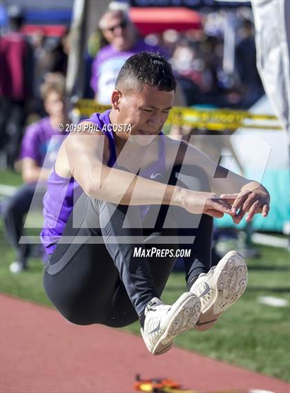 Thumbnail 1 in Covina Invitational  photogallery.