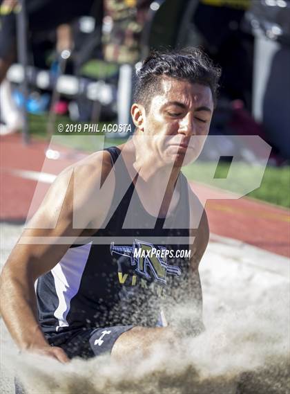 Thumbnail 2 in Covina Invitational  photogallery.