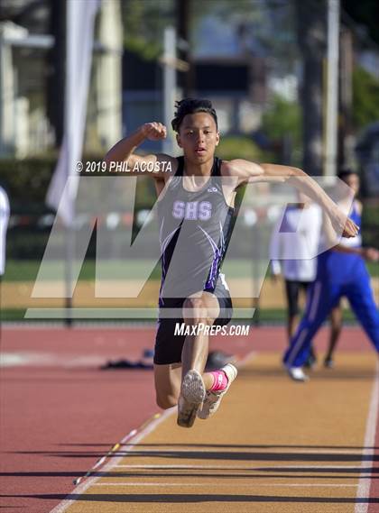 Thumbnail 1 in Covina Invitational  photogallery.