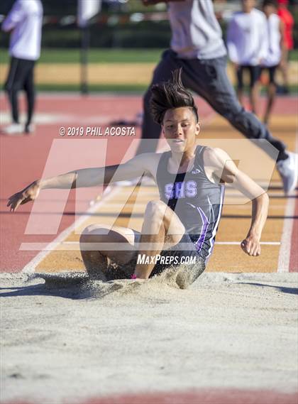 Thumbnail 1 in Covina Invitational  photogallery.
