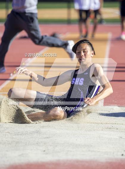 Thumbnail 2 in Covina Invitational  photogallery.