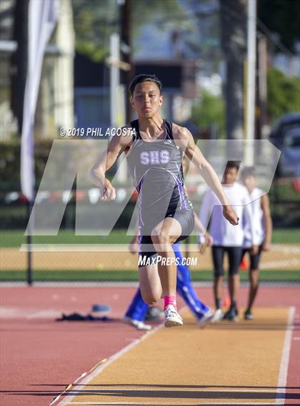 Thumbnail 2 in Covina Invitational  photogallery.