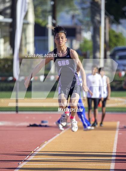 Thumbnail 3 in Covina Invitational  photogallery.