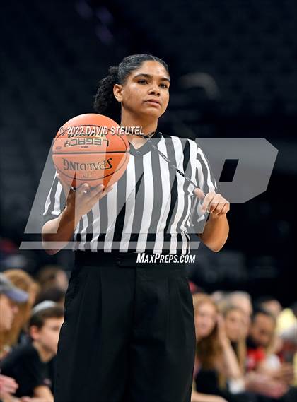 Thumbnail 1 in Shalhevet vs. San Domenico (CIF State D5 Final) photogallery.