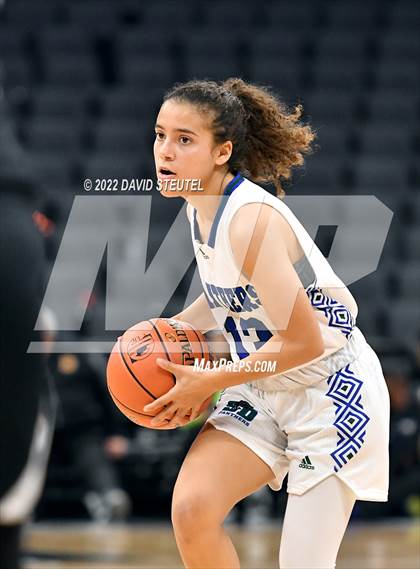 Thumbnail 1 in Shalhevet vs. San Domenico (CIF State D5 Final) photogallery.
