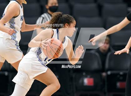 Thumbnail 2 in Shalhevet vs. San Domenico (CIF State D5 Final) photogallery.