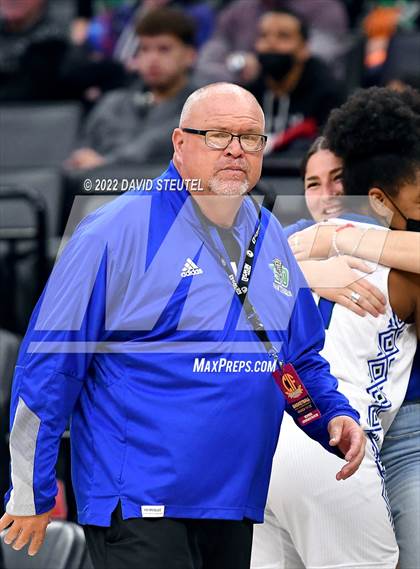 Thumbnail 1 in Shalhevet vs. San Domenico (CIF State D5 Final) photogallery.