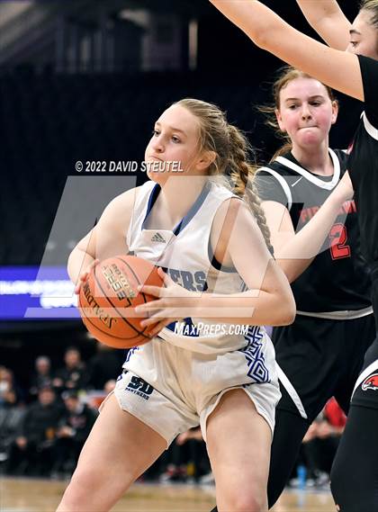 Thumbnail 1 in Shalhevet vs. San Domenico (CIF State D5 Final) photogallery.