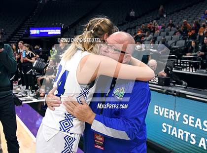 Thumbnail 2 in Shalhevet vs. San Domenico (CIF State D5 Final) photogallery.