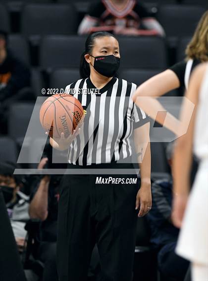 Thumbnail 3 in Shalhevet vs. San Domenico (CIF State D5 Final) photogallery.
