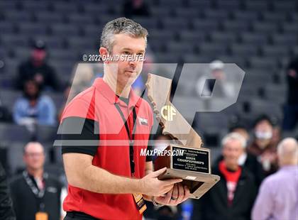 Thumbnail 3 in Shalhevet vs. San Domenico (CIF State D5 Final) photogallery.