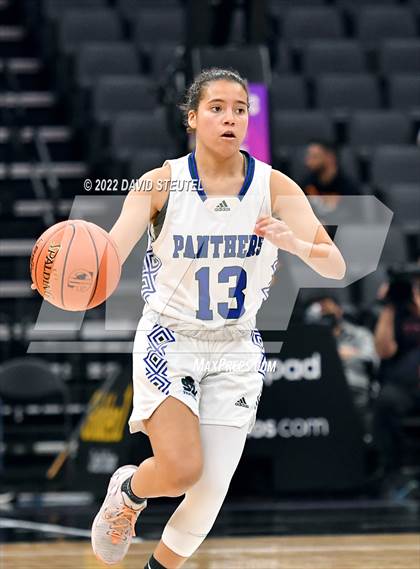 Thumbnail 3 in Shalhevet vs. San Domenico (CIF State D5 Final) photogallery.