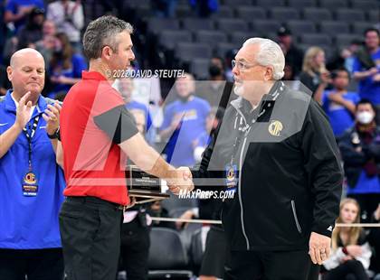 Thumbnail 2 in Shalhevet vs. San Domenico (CIF State D5 Final) photogallery.