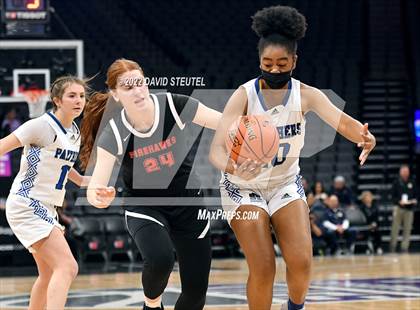 Thumbnail 1 in Shalhevet vs. San Domenico (CIF State D5 Final) photogallery.