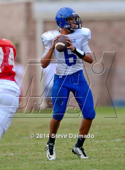 Thumbnail 3 in Archbishop Rummel vs. Mandeville  photogallery.