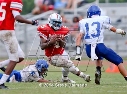 Thumbnail 1 in Archbishop Rummel vs. Mandeville  photogallery.