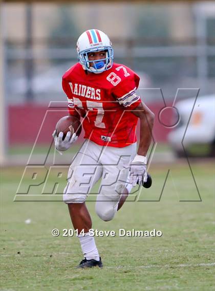 Thumbnail 3 in Archbishop Rummel vs. Mandeville  photogallery.