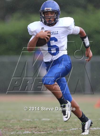 Thumbnail 1 in Archbishop Rummel vs. Mandeville  photogallery.