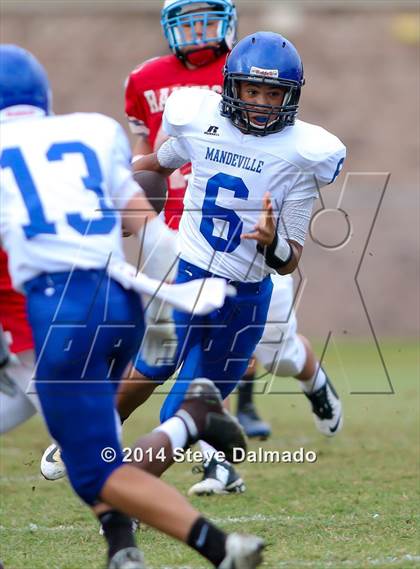 Thumbnail 3 in Archbishop Rummel vs. Mandeville  photogallery.