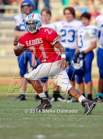 Thumbnail 3 in Archbishop Rummel vs. Mandeville  photogallery.