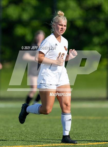 Thumbnail 1 in East Kentwood vs Rockford (MHSAA District 2 Round 2 Playoff) photogallery.
