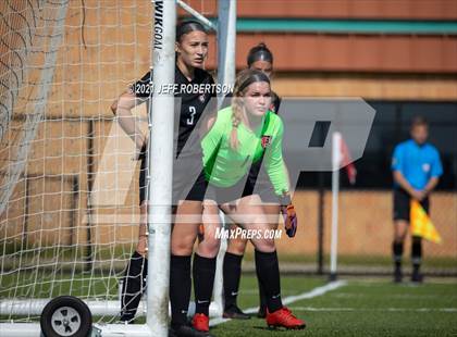 Thumbnail 1 in East Kentwood vs Rockford (MHSAA District 2 Round 2 Playoff) photogallery.