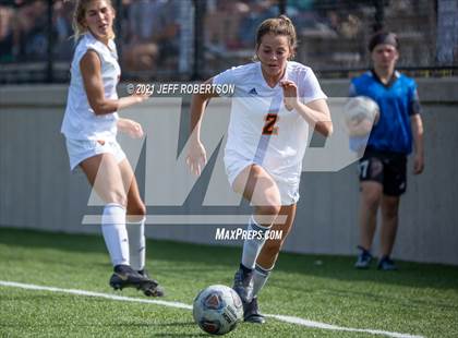 Thumbnail 2 in East Kentwood vs Rockford (MHSAA District 2 Round 2 Playoff) photogallery.
