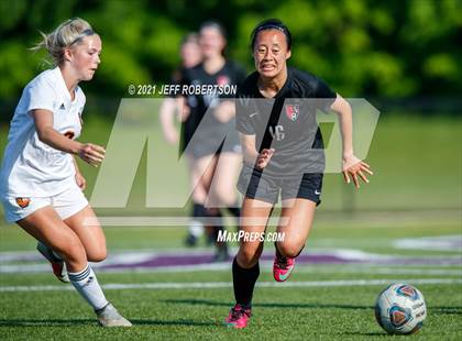 Thumbnail 1 in East Kentwood vs Rockford (MHSAA District 2 Round 2 Playoff) photogallery.