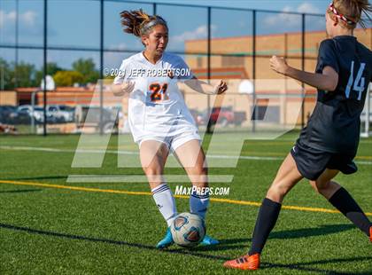 Thumbnail 2 in East Kentwood vs Rockford (MHSAA District 2 Round 2 Playoff) photogallery.