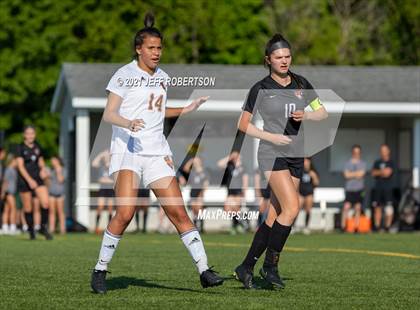 Thumbnail 3 in East Kentwood vs Rockford (MHSAA District 2 Round 2 Playoff) photogallery.
