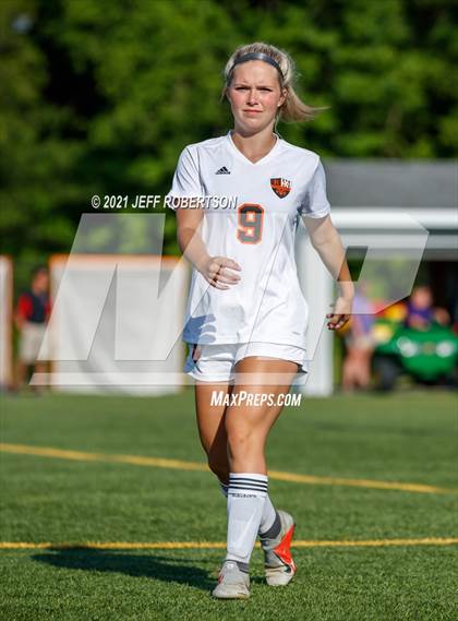 Thumbnail 3 in East Kentwood vs Rockford (MHSAA District 2 Round 2 Playoff) photogallery.