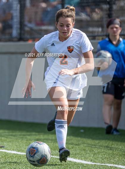 Thumbnail 3 in East Kentwood vs Rockford (MHSAA District 2 Round 2 Playoff) photogallery.