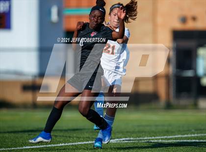 Thumbnail 1 in East Kentwood vs Rockford (MHSAA District 2 Round 2 Playoff) photogallery.
