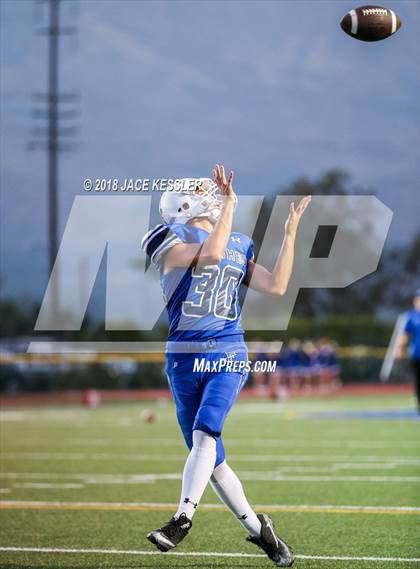 Thumbnail 2 in Nordhoff @ Fillmore photogallery.