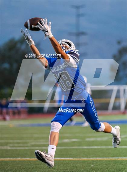Thumbnail 2 in Nordhoff @ Fillmore photogallery.