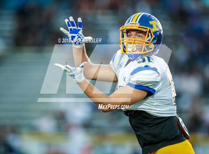 Thumbnail 3 in Nordhoff @ Fillmore photogallery.